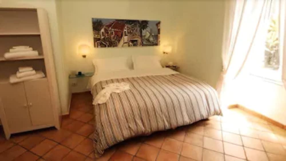 Bed and Breakfast Weekend A Napoli Экстерьер фото