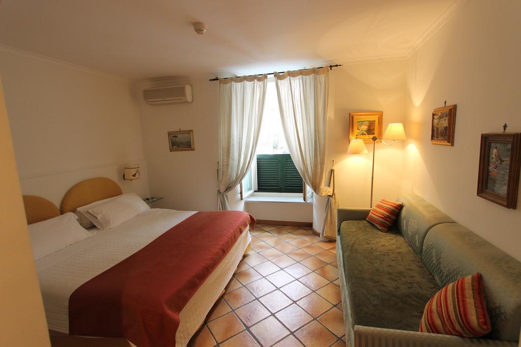 Bed and Breakfast Weekend A Napoli Экстерьер фото