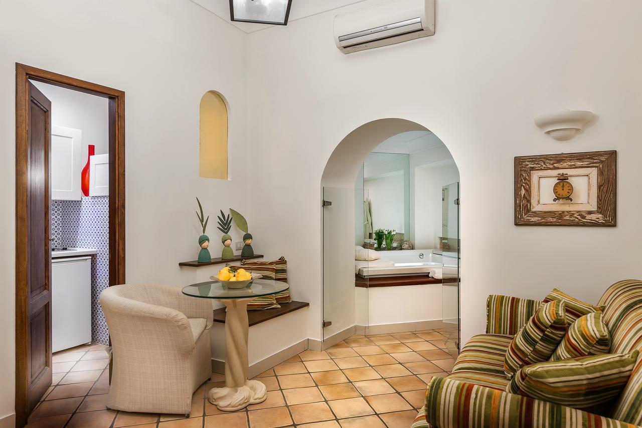 Bed and Breakfast Weekend A Napoli Экстерьер фото